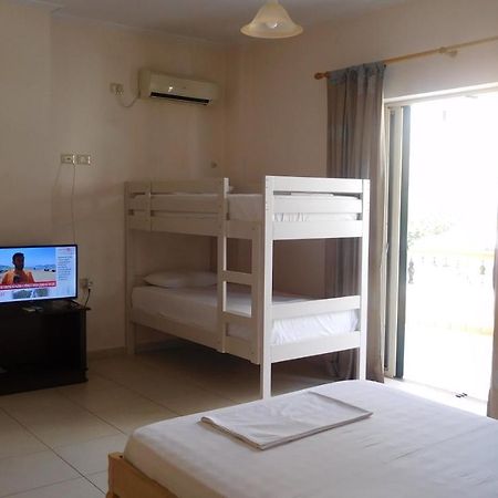 Apartment Urania_1 Sarande Exterior photo